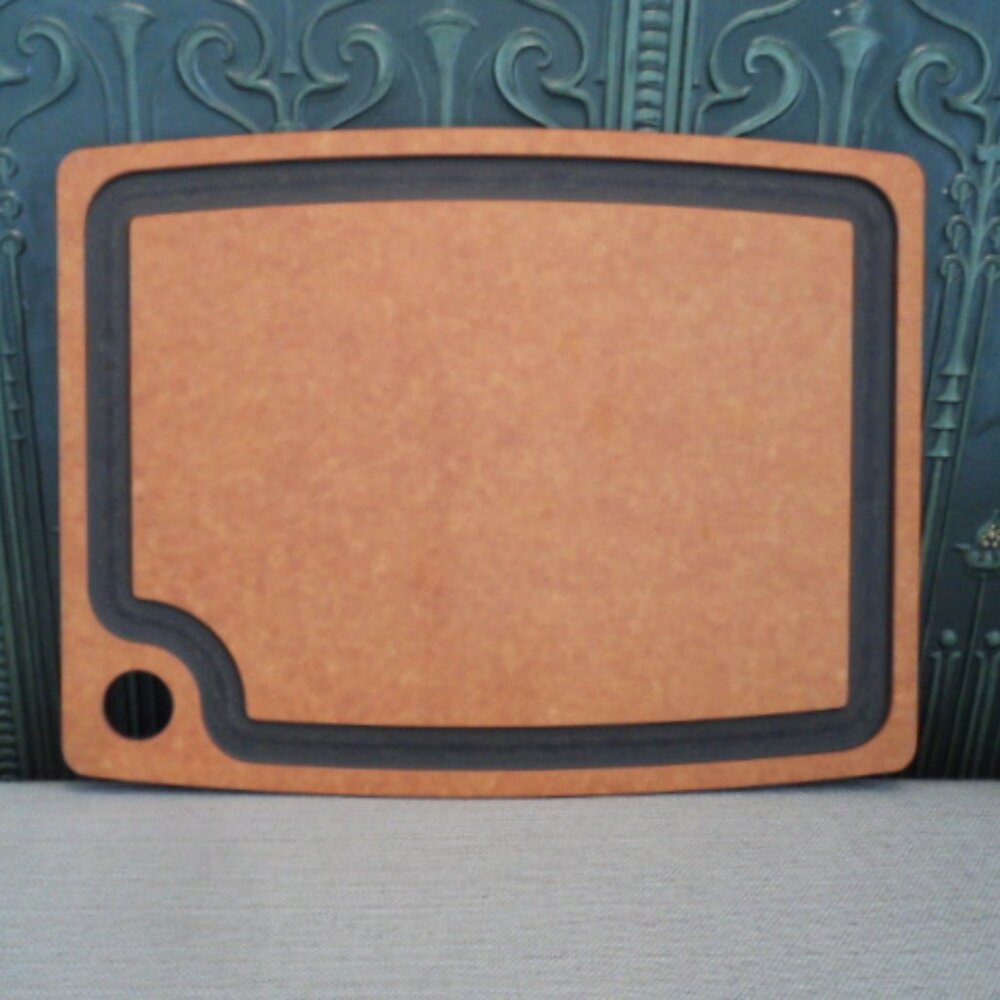 epicurean cutting/carving  board ~ 14.5" x 11". NWT